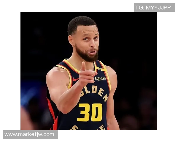 库里本赛季三分命中率超五成，创职业生涯新高